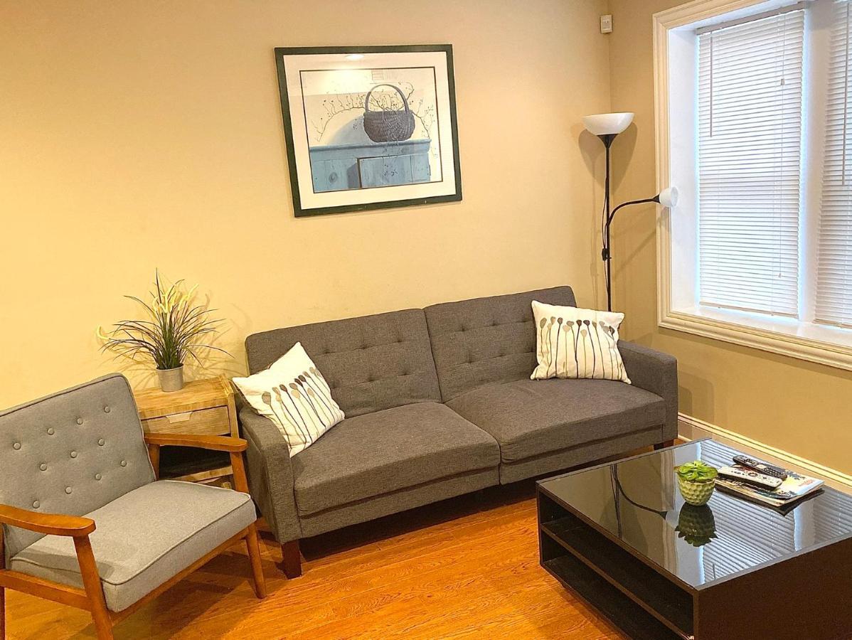 Entire Modern 2 Bedroom Apartment Chicago Bagian luar foto