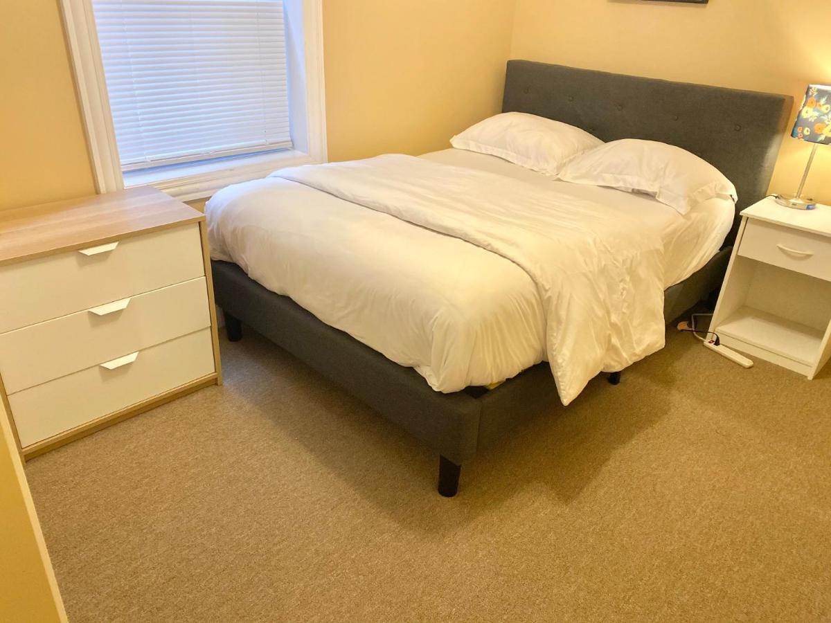 Entire Modern 2 Bedroom Apartment Chicago Bagian luar foto